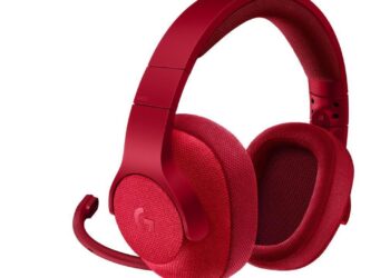 Kuulokkeet pelaamiseen ja matkalle