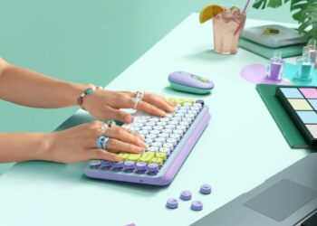 Logitechiltä pirteä hiiri ja näppäimistö tuunattavilla painikkeilla