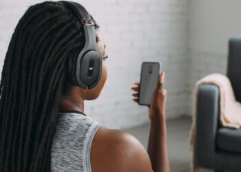 Sinun korvillesi räätälöityä kuulokeääntä