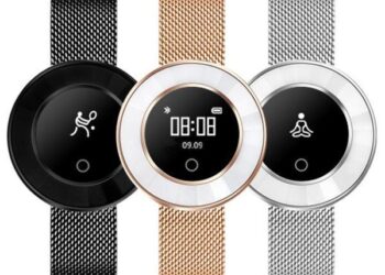 Älykello voi olla siro kuin koru – ja silti vedenkestävä