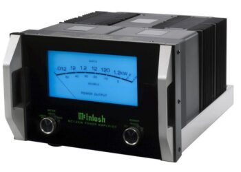 McIntoshin 1,2 kilowatin pääte selättää ruuhkaisetkin sovitukset selkeästi ja täyteläisesti