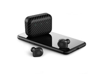 Master & Dynamic esitteli sporttisemman version vastamelu-nappikuulokkeistaan