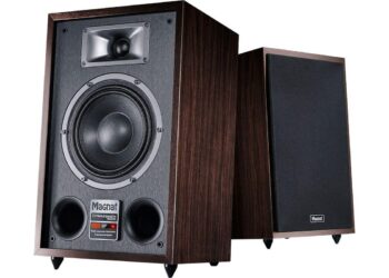 Magnatin Transpuls 800A on retrokaiutin bluetoothilla ja levysoitinliitännällä