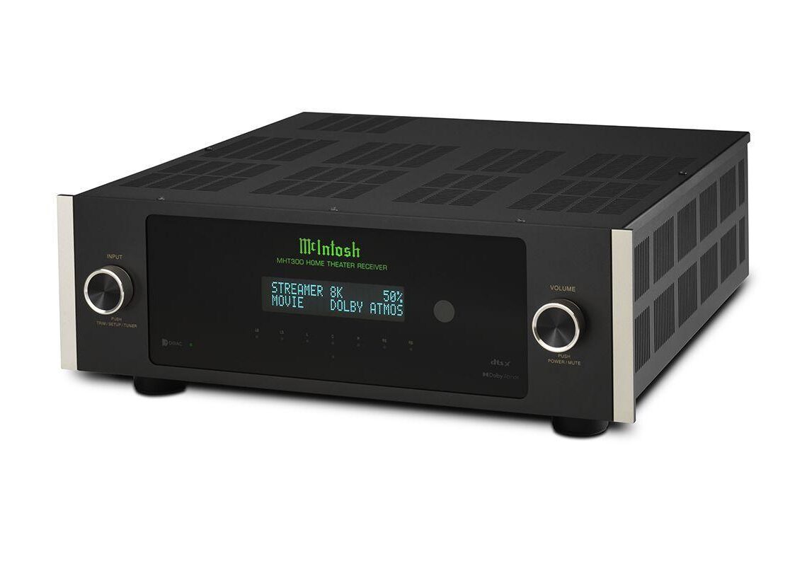 McIntoshilta 7.2-kanavainen viritinvahvistin järeällä teholla