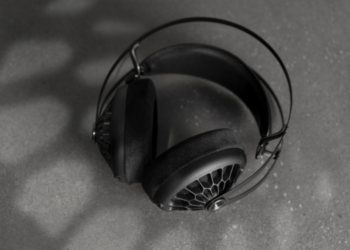 Meze Audio 105 AER – Avoimet sankakuulokkeet musiikin ystäville