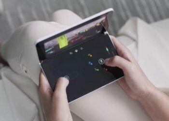 Microsoft yllättää Surface Duolla – tuo ensi vuonna markkinoille kaksinäyttöisen Android-puhelimen