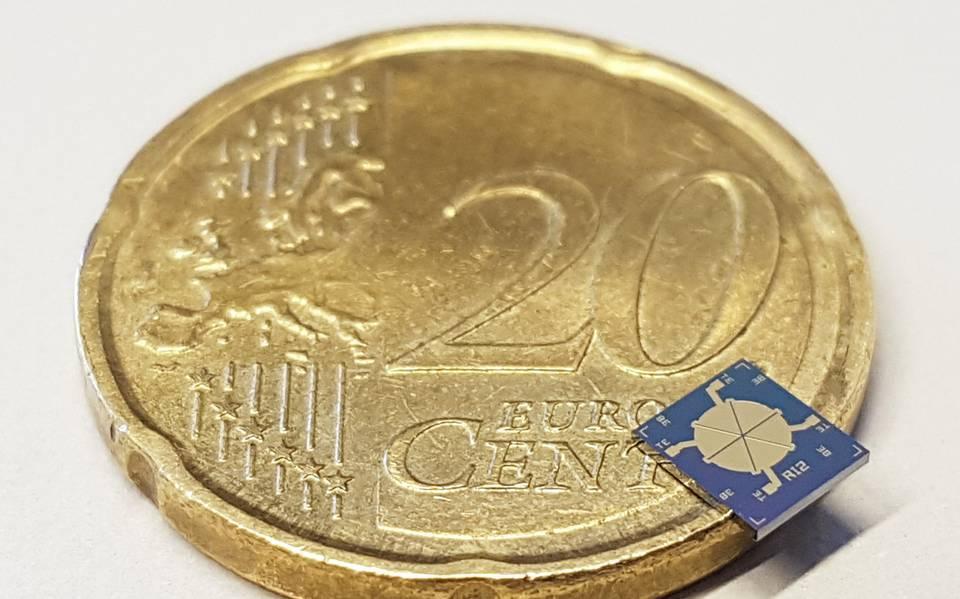 Hifiääntä pikkurillin kynttä pienemmästä piikaiuttimesta