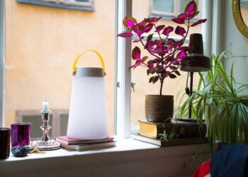 Ruotsalaiset Mooni-kaiuttimet ja -valaisimet saapuvat Suomeen