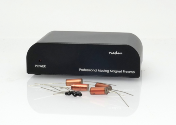 Nedis AAMP2411 RIAA-esivahvistin