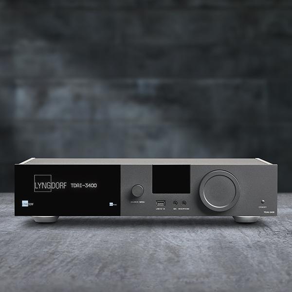 Lyngdorfilta vahvistin ja seinäkaiutin