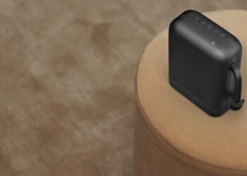 B&O Beoplay P6 – 215 wattia eväsrasian kokoisesta kaiuttimesta