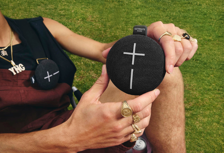 Pieni ja kykenevä bassopilleri – Ultimate Ears Miniroll -Bluetooth-kaiutin