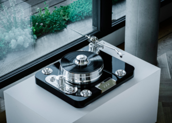 Pro-Ject esittelee Signature 12.2 -lippulaivalevysoittimen