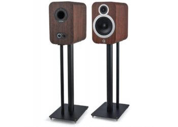 Q Acoustics laajensi 3000i-sarjaansa 3030i-jalustakaiuttimen