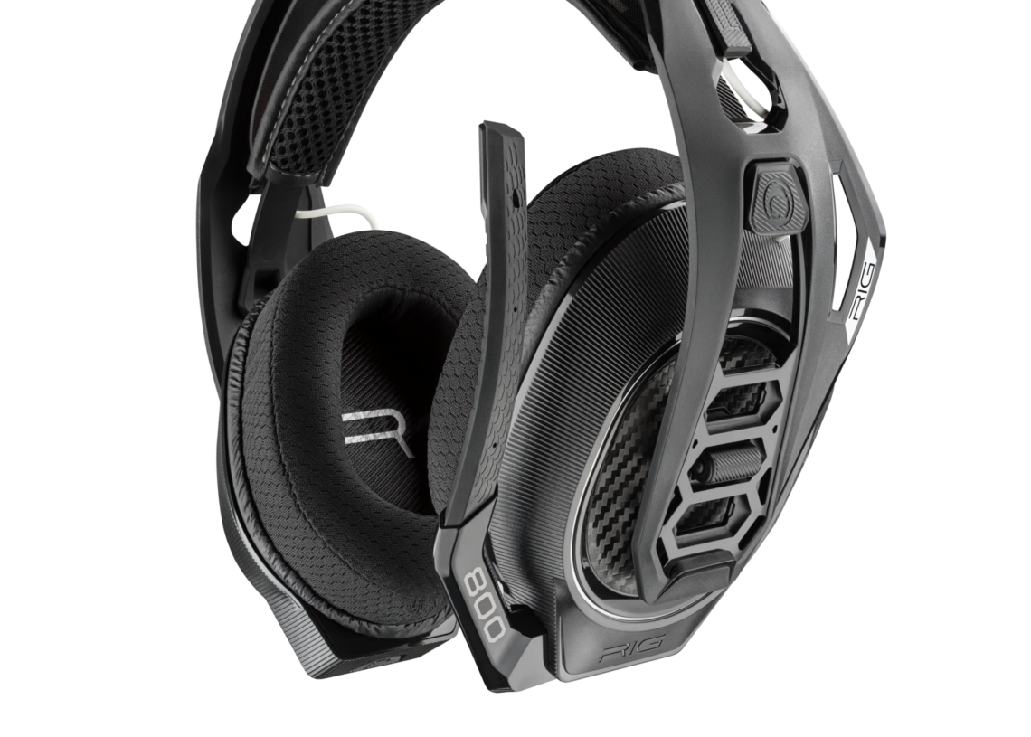 Plantronicsilta kolmet Dolby Atmos -pelikuulokkeet