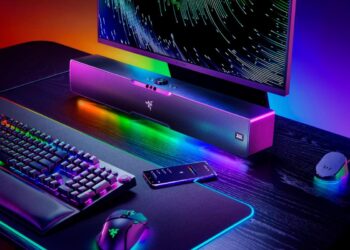 Razerin peli-soundbar seuraa pelaajan liikkeitä