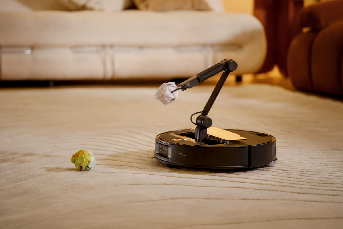 Roborock Saros Z70 tuo älykkään siivousavustajan suomalaisiin koteihin