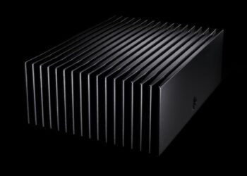 Musiikkiohjelmiston valmistaja Roon laajentaa rautaan – tulossa kaksi serveriä