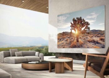 Samsungilta tulossa 110 tuumainen MicroLED -televisio kotikäyttöön