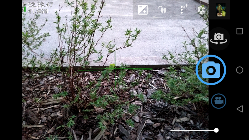 Monipuolisempi vaihtoehto puhelimen omalle kamerasovellukselle