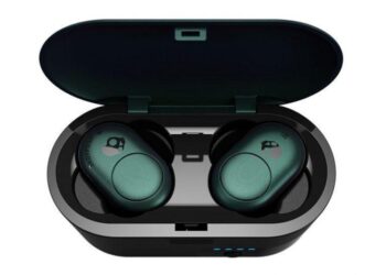 Skullcandy esitteli ensimmäiset täyslangattomat kuulokkeensa – kuuden tunnin akunkesto yhdellä latauksella