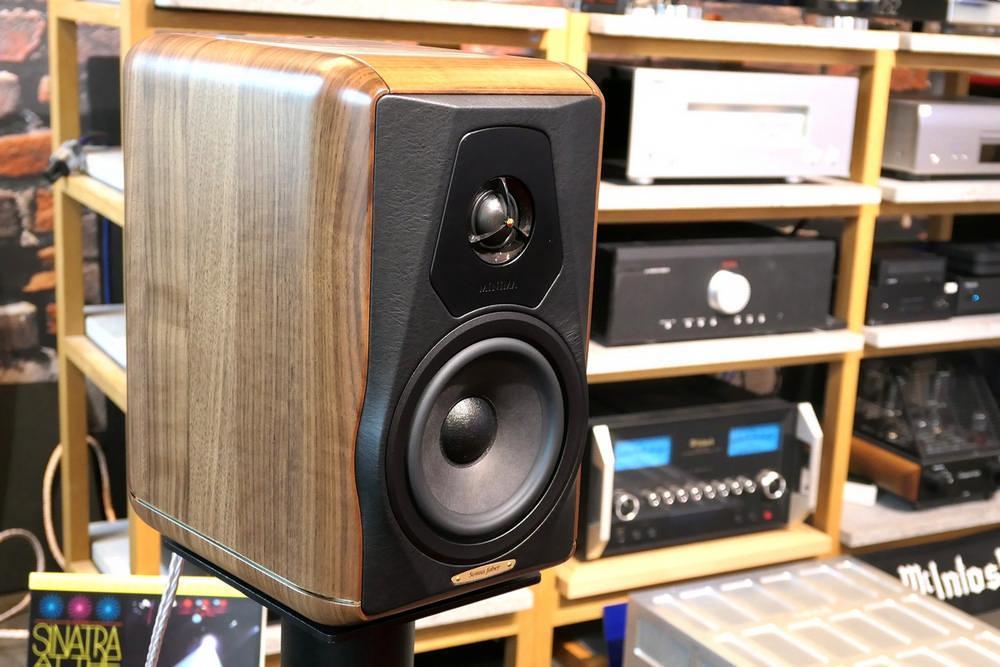 Nettijatkot: kuuntelussa Sonus faber Minima Amator II -kaiuttimet – Pikkuveljet voivat olla joskus isompiaan paremmat?