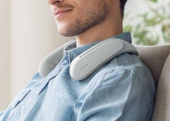 Sonyltä puettava SRS-WS1-kaiutin – varustettu langattomalla lähettimellä