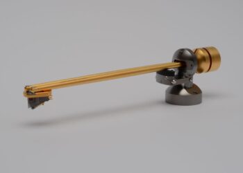 Thalesin äänivarret ja pyörityskoneistot Kannel Audion edustukseen