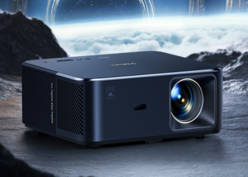 Suomeen saapuvat Yaber-projektorit tuovat teräväpiirron ja huippuäänen suoraan kotiin