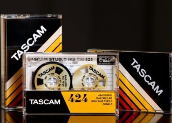 Nyt voi kaivaa neliraiturit kaapista! TASCAM julkisti uuden kasetin 50-vuotisjuhliensa kunniaksi