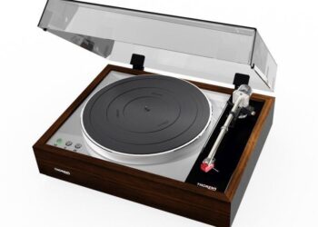Thorens on aktiivisena – tulossa kolme levysoitinta ja yksi kelanauhuri