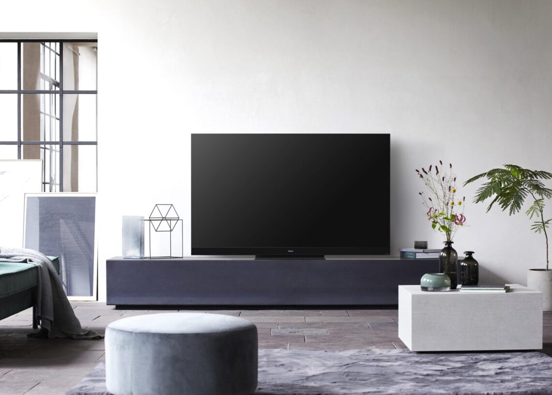 Testissä Panasonic HZ2000E: Vuoden paras televisio on tässä!