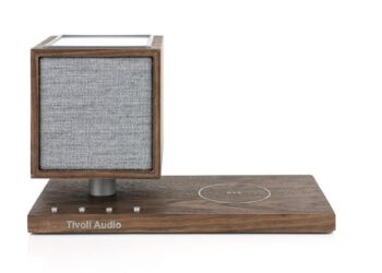 Tivoli Audion uusi Revive-kaiutin vapauttaa pöydät kaaoksesta
