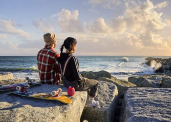 Ultimate Earsin Wonderboom päivitty kakkosversioon – tarjoaa tuhdimpaa bassoa, ulkokuuntelutilan ja stereoparituksen