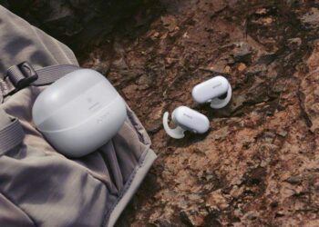 Sonyltä kaksi ääripään julkistusta – täyslangattomat sporttikuulokkeet ja langalliset highend-kuulokkeet