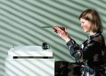 Nyt on vinyylisoitin viimeisen päälle!