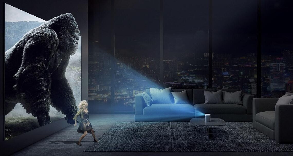 Elokuvajuhlat helposti käyntiin paikasta riippumatta akkukäyttöisellä XGIMI Halo -videoprojektorilla