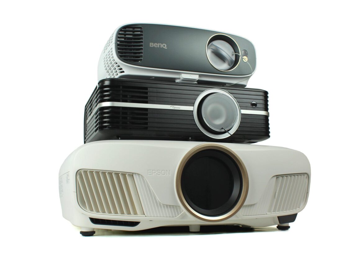 Vertailussa videoprojektorit – 4K tulee, onko kotiteatterisi valmis?