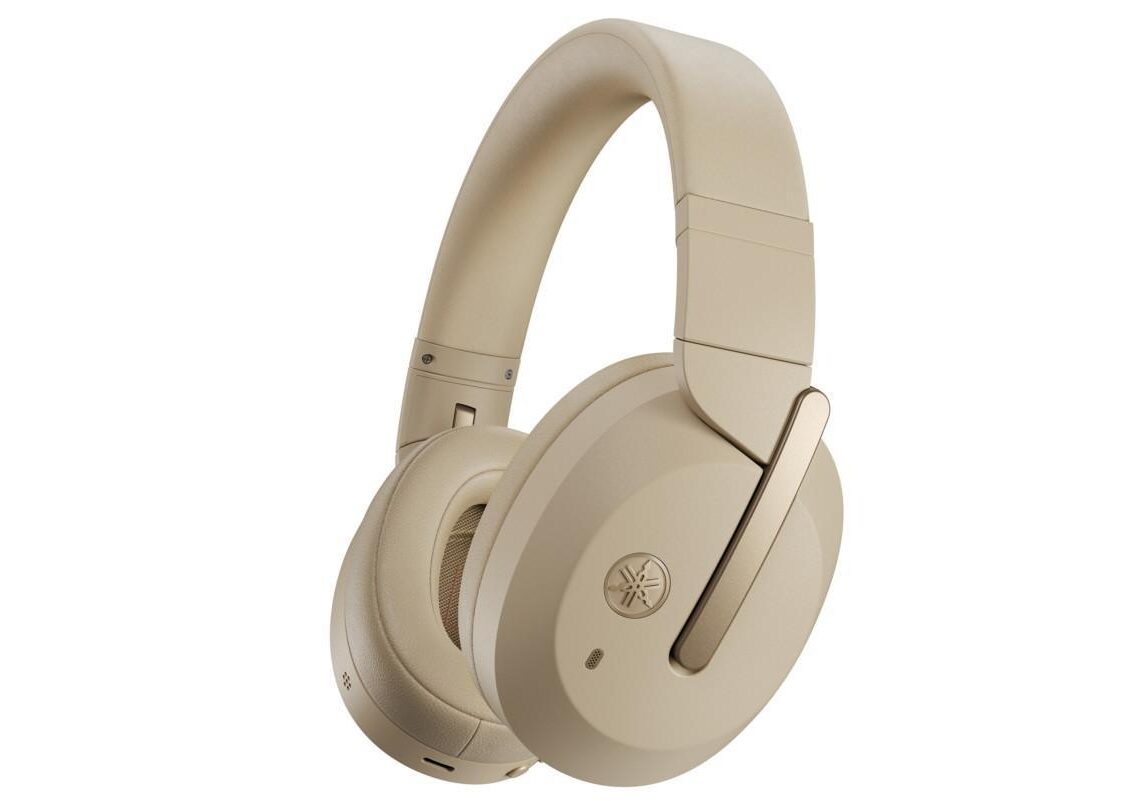 Yamahalta uusi sukupolvi E700-vastamelukuulokkeista