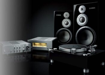 Yamaha lataa täyslaidallisen kaksikanavaiseen highendiin – vinyylisoitin, esivahvistin ja pääte