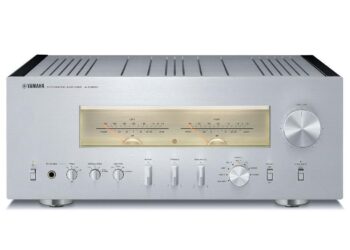 Yamahalta nostalgiahenkisiä integroituja vahvistimia