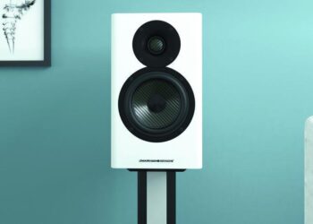 Acoustic Energy esitteli uudet 500-sarjan lippulaivakaiuttimet