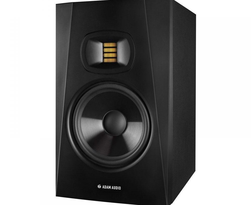 Adamilta budjettiluokan monitorit nauhadiskantilla