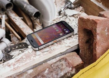 Kokeilussa Cat S61 -puhelin – kestävyyttä ja erikoisominaisuuksia
