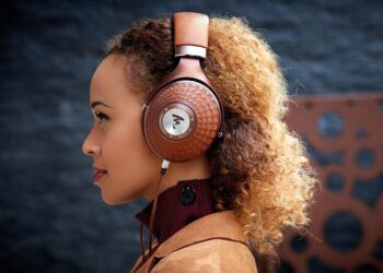 Mikset päivittäisi kuulokesettiäsi suoraan päätyyn saakka?