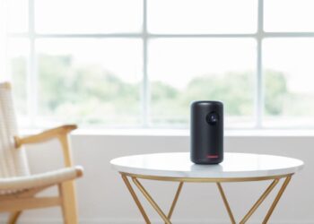 Anker etsii rahoittajia pienikokoiselle Nebula Capsule 2 -projektorille – mukana sisäänrakennettu Chromecast