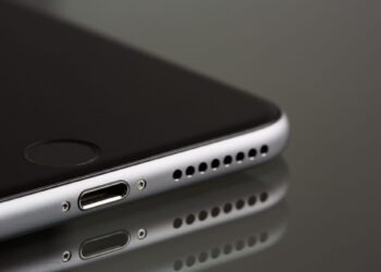 Dirac Researchin uusi teknologia pyrkii laittamaan mobiililaitteiden kaiuttimien säröytymisen kuriin