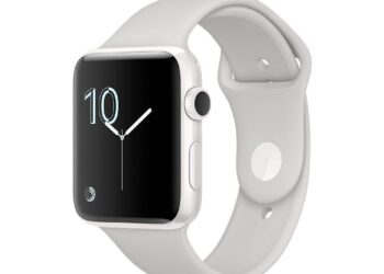 Apple korjaa Watch Series 2 -älykellojen akkuongelmat myös takuuajan jälkeen