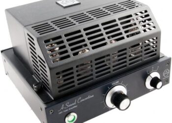 Pieni mutta tehokas putkivahvistin Suomesta