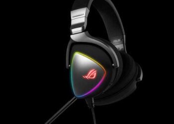 Asuksen pelikuulokkeet on varustettu neljällä vahvistimella